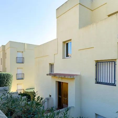 Con Terraza A 150 M De La Playa De Grifeu, Ideal 4 Personas - Es-228-50 Apartment