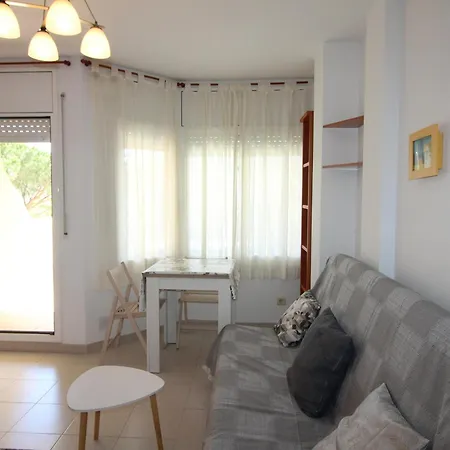 Con Terraza A 150 M De La Playa De Grifeu, Ideal 4 Personas - Es-228-50 *